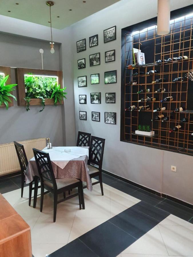 Sunny Hill Garden Bed and Breakfast Stara Pazova Buitenkant foto