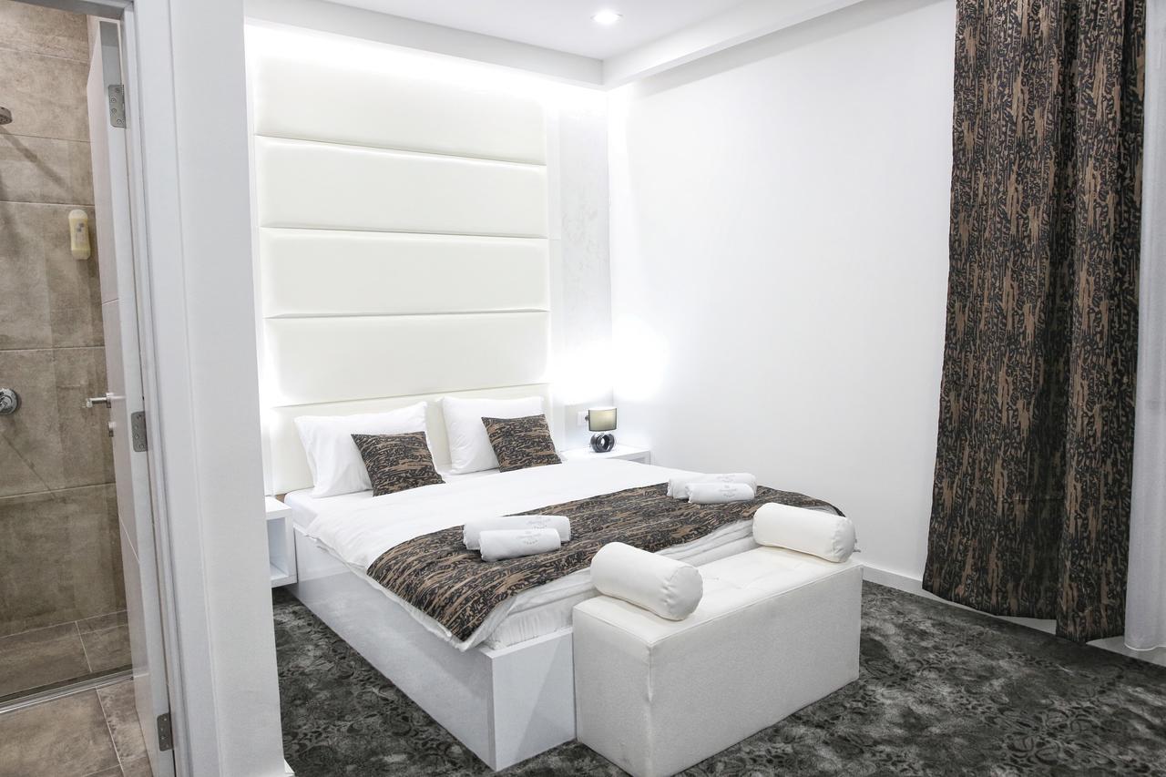 Sunny Hill Garden Bed and Breakfast Stara Pazova Buitenkant foto