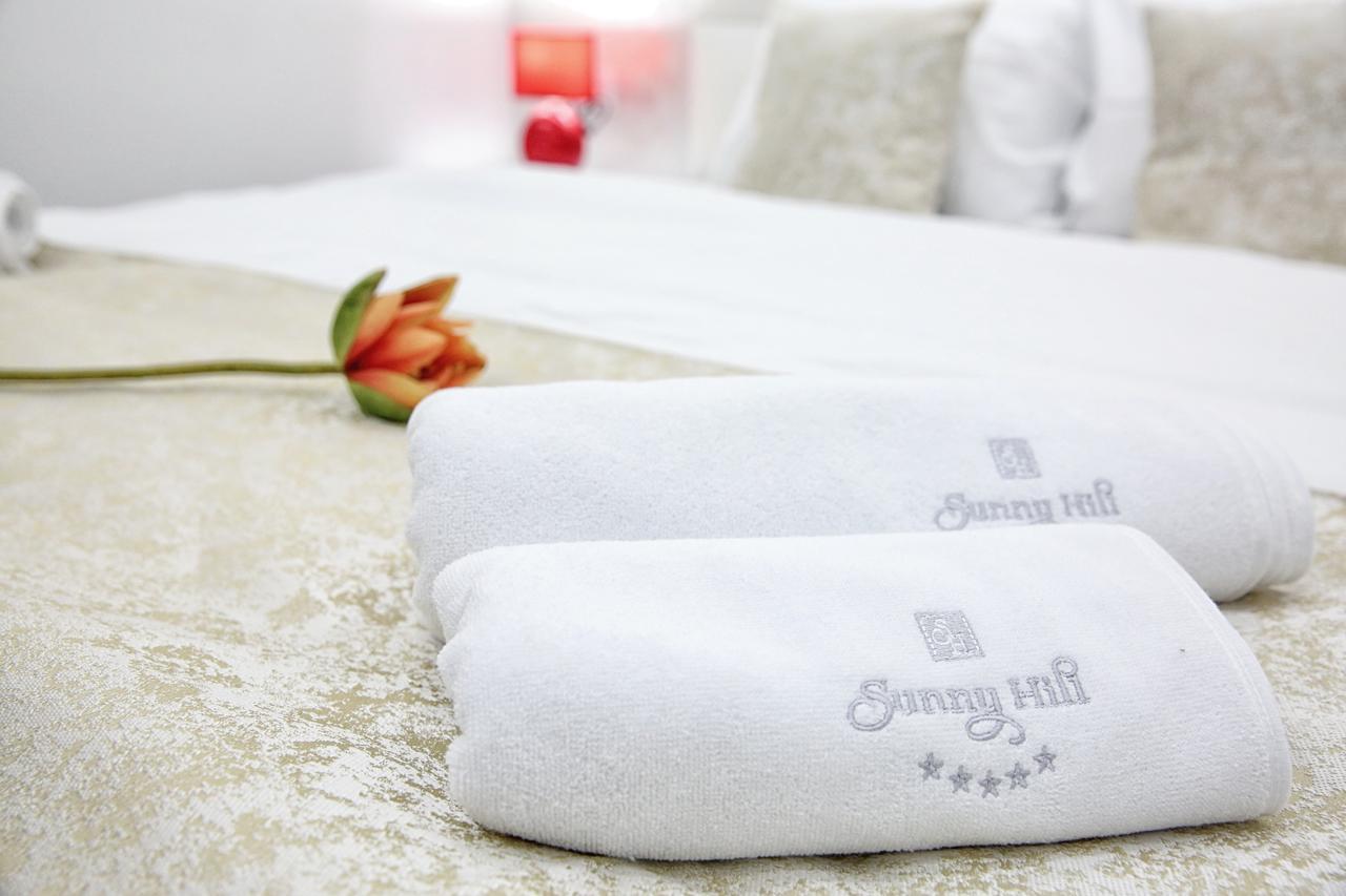 Sunny Hill Garden Bed and Breakfast Stara Pazova Buitenkant foto