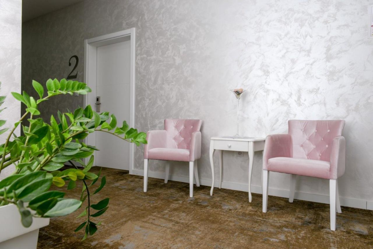Sunny Hill Garden Bed and Breakfast Stara Pazova Buitenkant foto